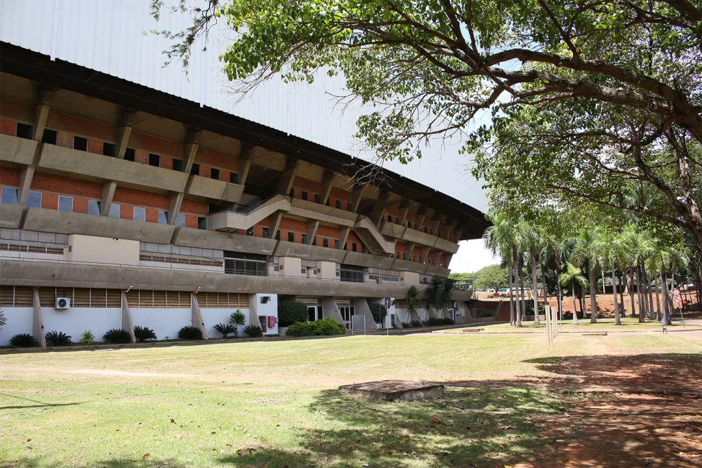 Fotografia do Centro de Convenções da Unicamp