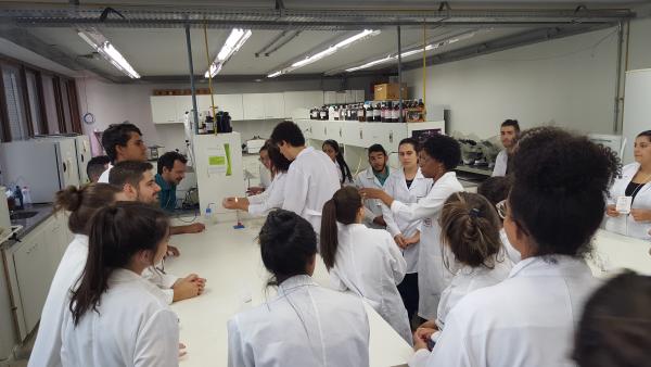 Laboratório de Microbiologia